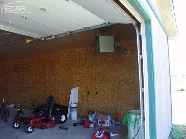 9320 Duffield Road Gaines, MI 48436 - Photo 16 of 19 21194902-15.JPG