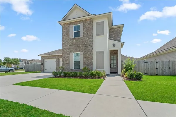 $520,000 | 1680 Continental Drive, Covington, LA 70433