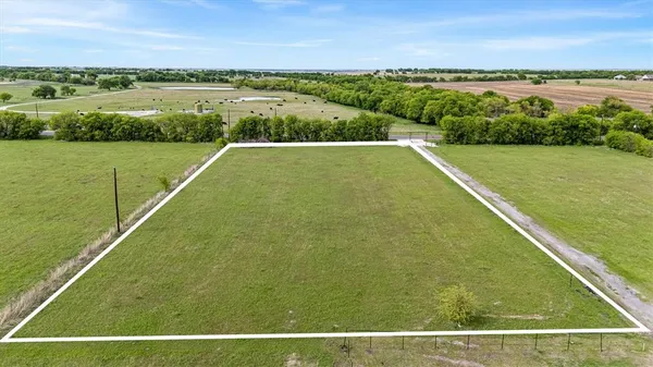 $185,000 | 455 St Decatur Tx 76234, Krum, TX 76249