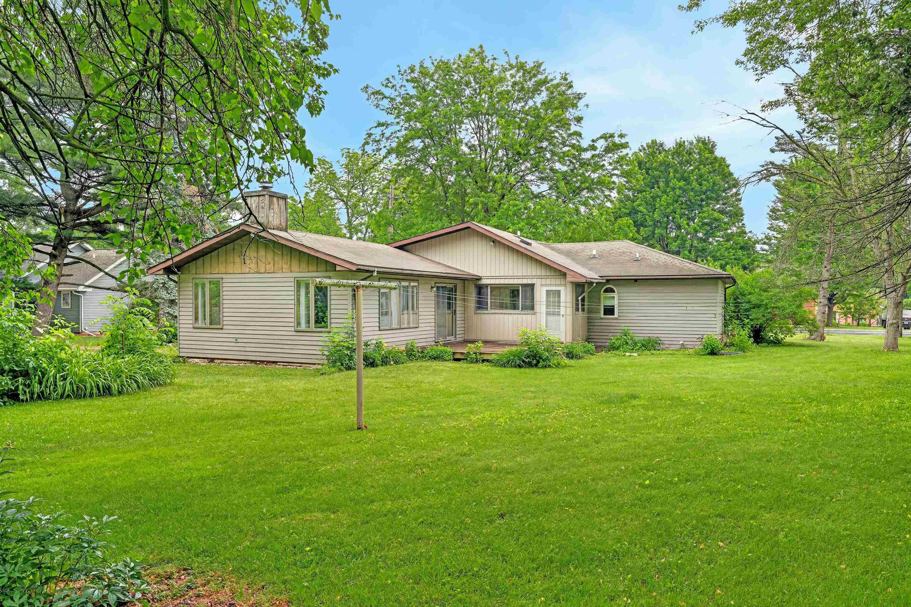 5205 Midmoor Road Monona, WI 53716 - Photo 5 of 45