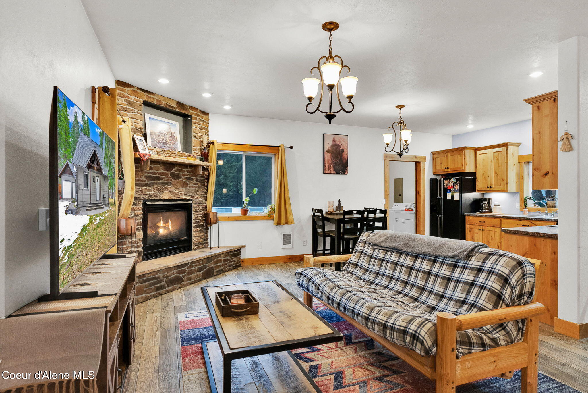 54 Star Road Bonners Ferry, ID 83805 - Photo 8 of 54 7-web-or-mls-Skylight - Misc-28