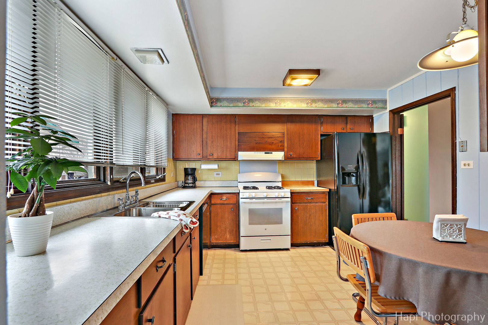880 Rosedale Lane Hoffman Estates, IL 60169 - Photo 11 of 32 Gallery Image 11