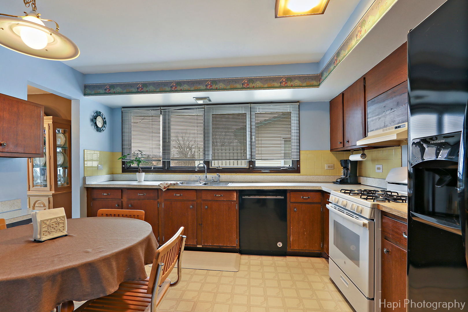 880 Rosedale Lane Hoffman Estates, IL 60169 - Photo 13 of 32 Gallery Image 13