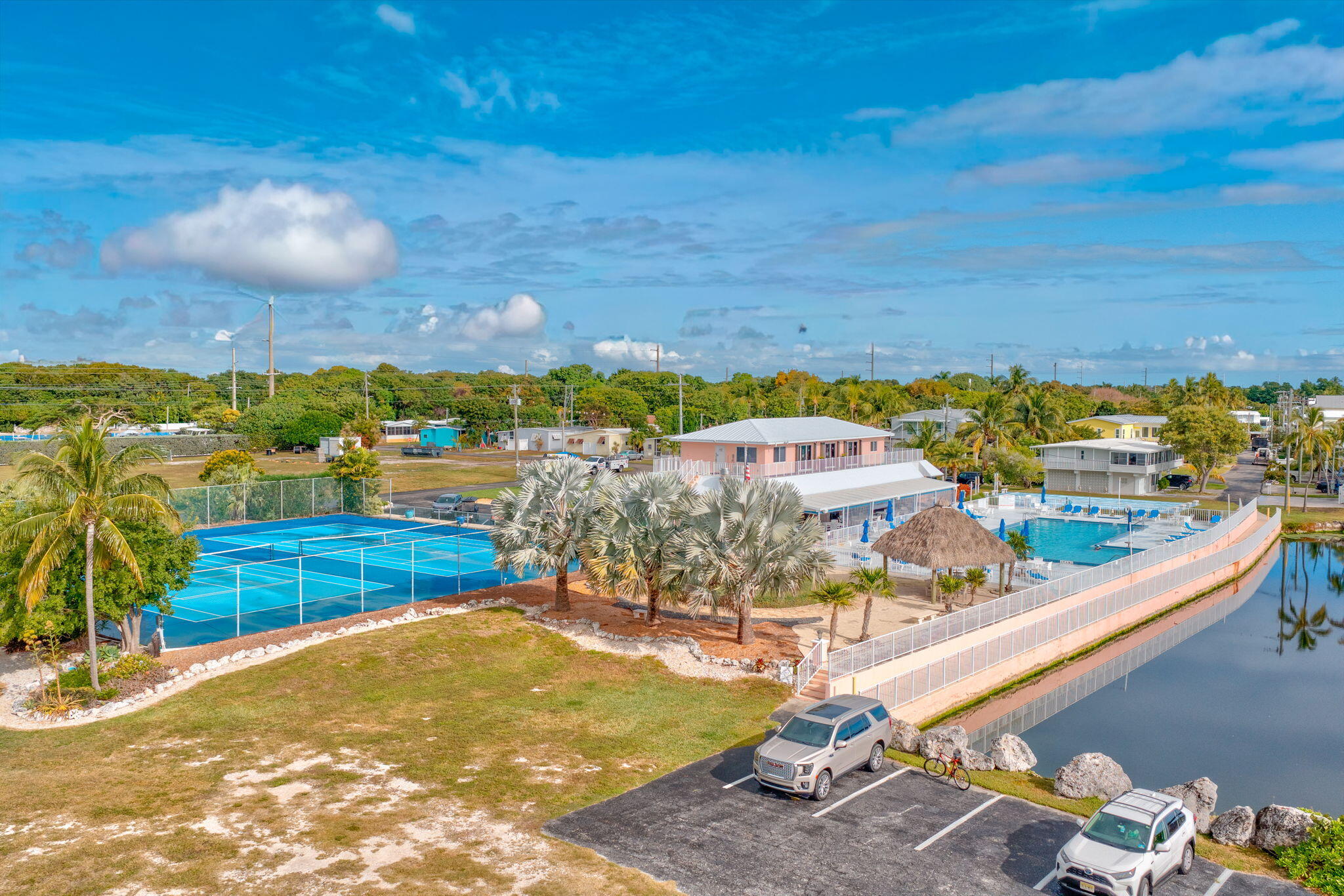 808 South Silver Circle Key Largo, FL 33037 - Photo 21 of 49 a view of a balcony with an ocean view