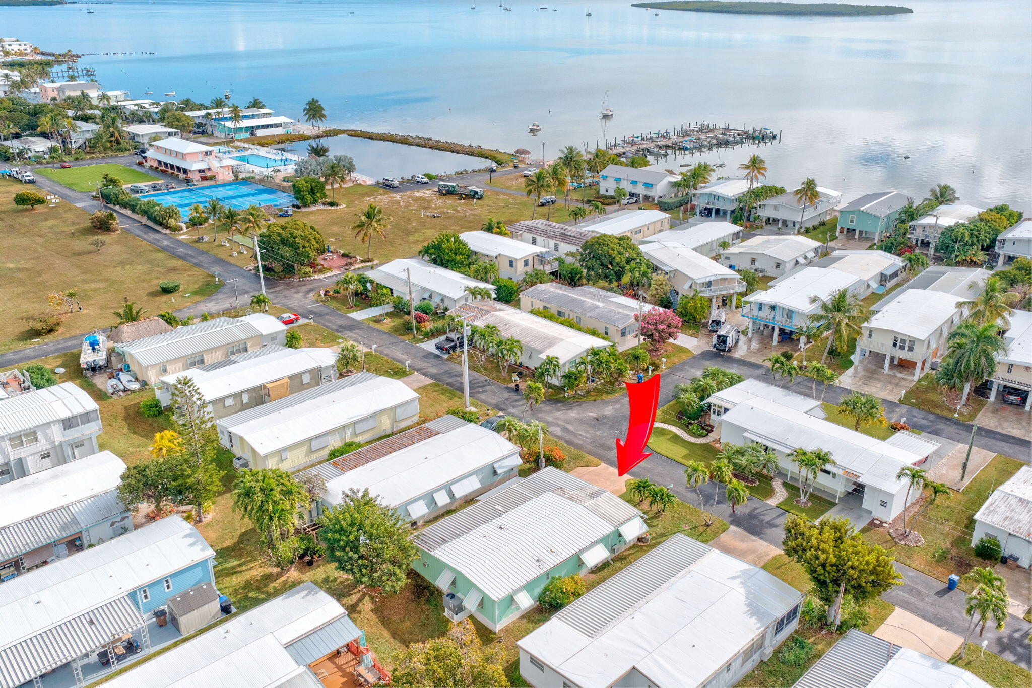 808 South Silver Circle Key Largo, FL 33037 - Photo 25 of 49 an aerial view of residential houses with outdoor space