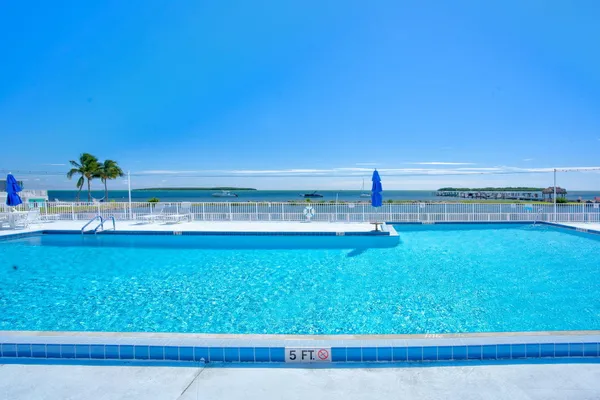 $450,000 | 808 South Silver Circle, Key Largo, FL 33037