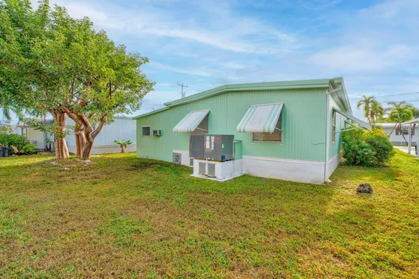 $450,000 | 808 South Silver Circle, Key Largo, FL 33037