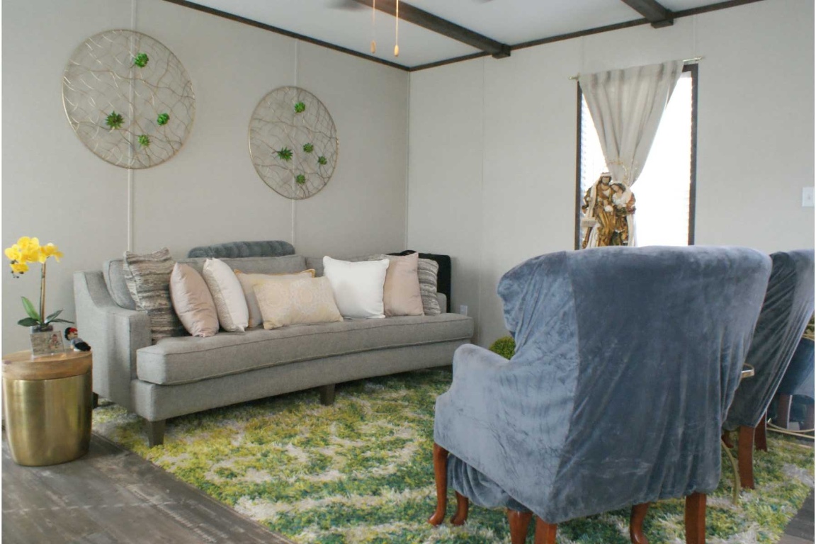 501 Mesquite Road San Marcos, TX 78666 - Photo 1 of 33 Sitting room featuring wood finished floors