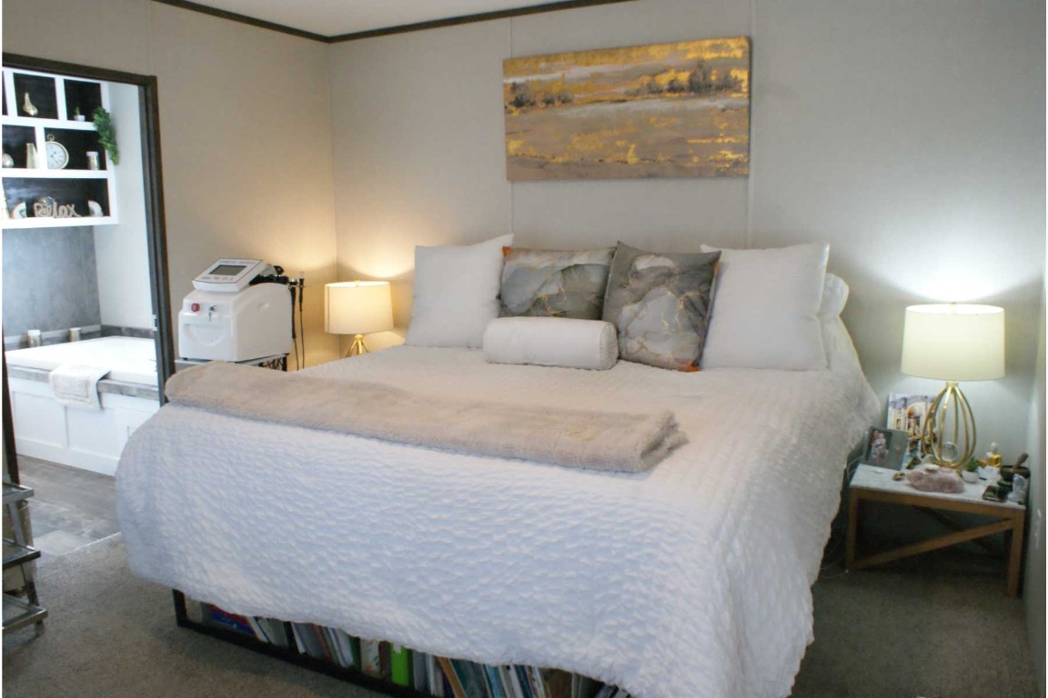 501 Mesquite Road San Marcos, TX 78666 - Photo 8 of 33 Primary Suite