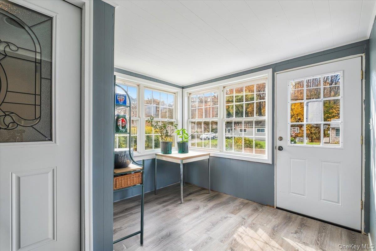 16 Meadow Road Montrose, NY 10548 - Photo 5 of 32