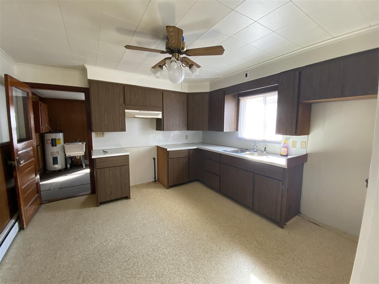 957 South Nine Mile Road Kawkawlin, MI 48631 - Photo 11 of 17 1873078-10.JPG