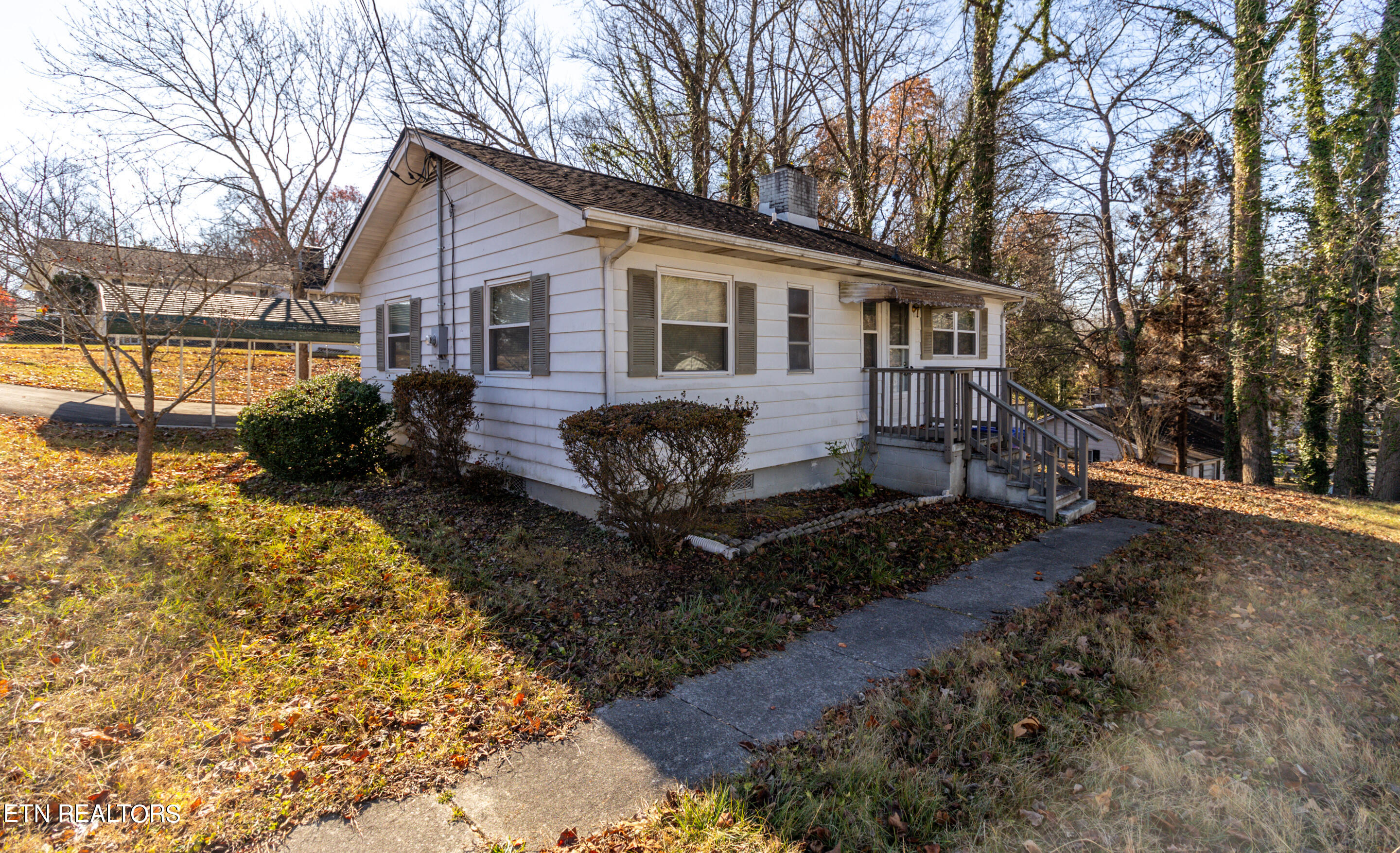 701 Florida Avenue Oak Ridge, TN 37830 - Photo 5 of 13 1U6A3666(1)