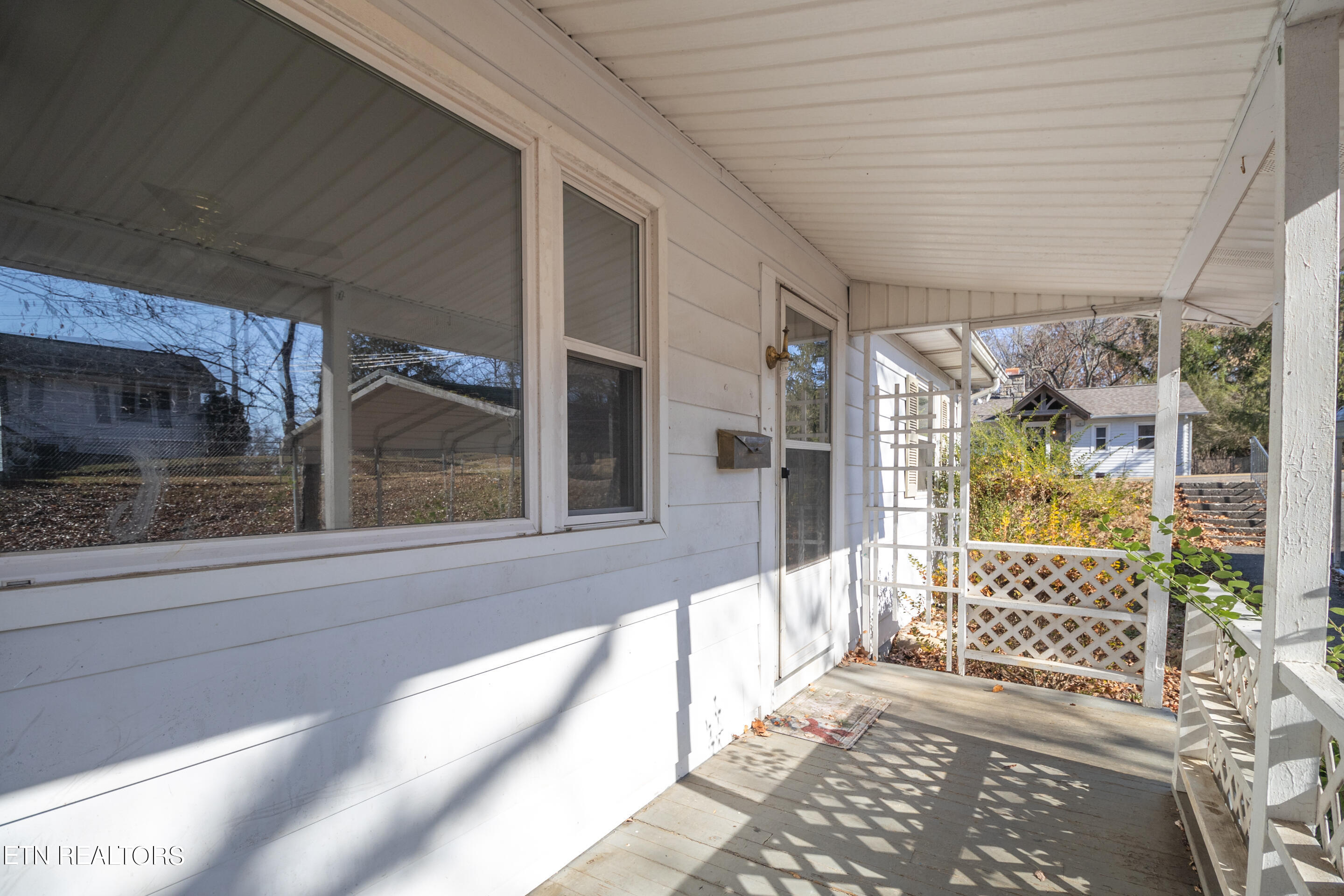 701 Florida Avenue Oak Ridge, TN 37830 - Photo 7 of 13 1U6A3659
