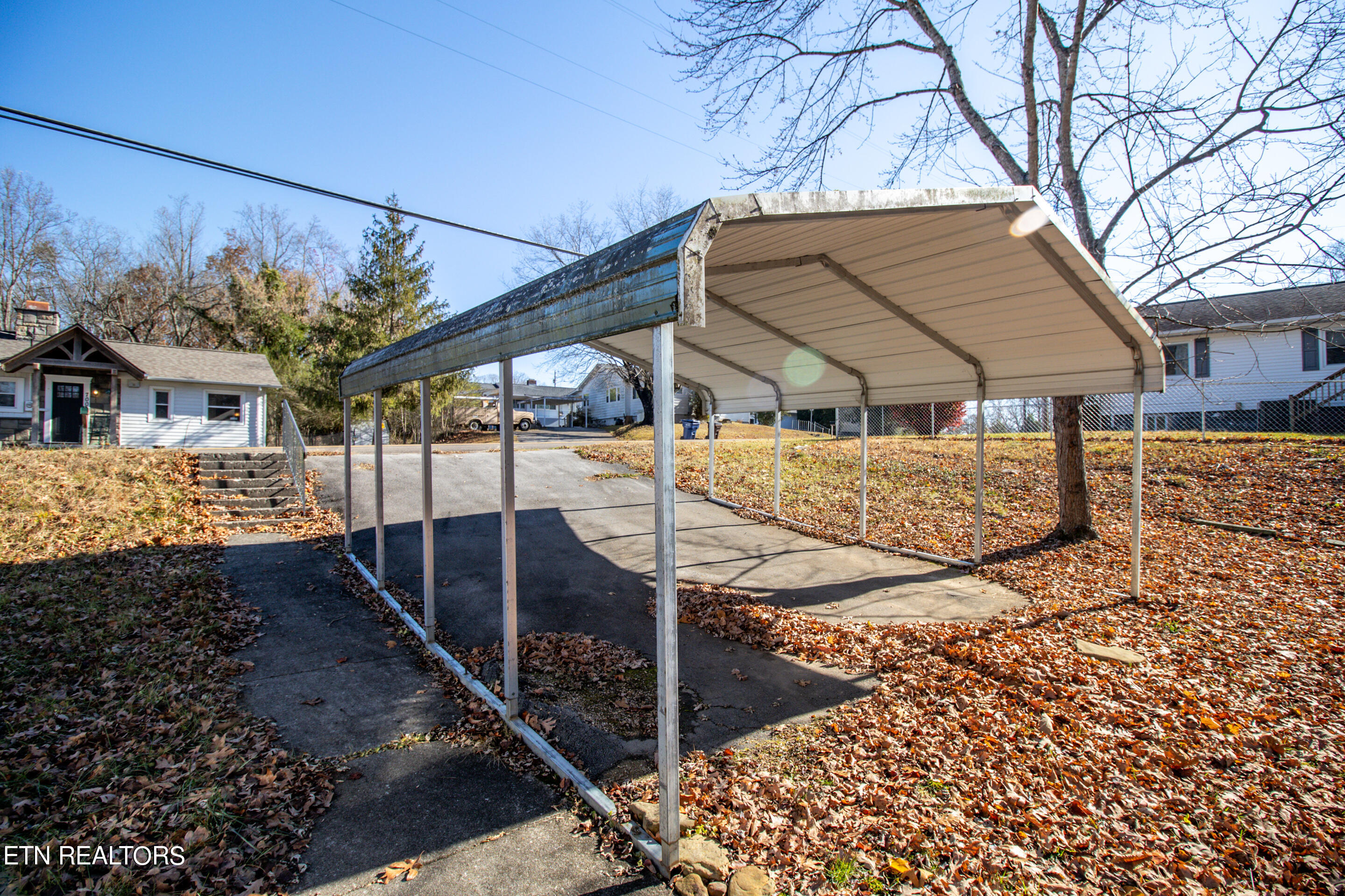 701 Florida Avenue Oak Ridge, TN 37830 - Photo 8 of 13 1U6A3660(1)