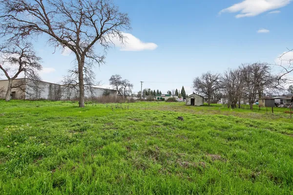 $400,000 | 2681 Hartnell Avenue, Redding, CA 96002