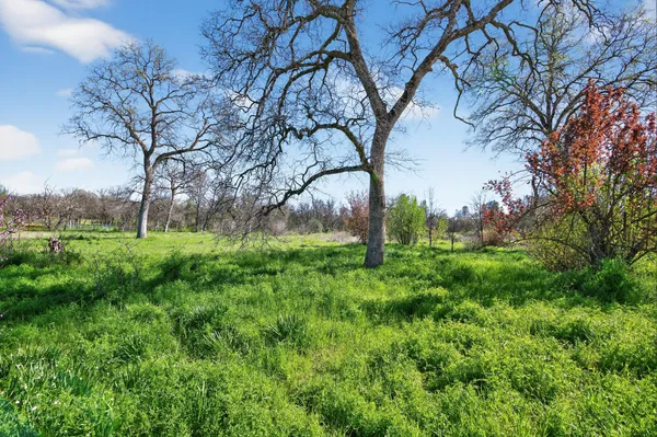 $400,000 | 2681 Hartnell Avenue, Redding, CA 96002