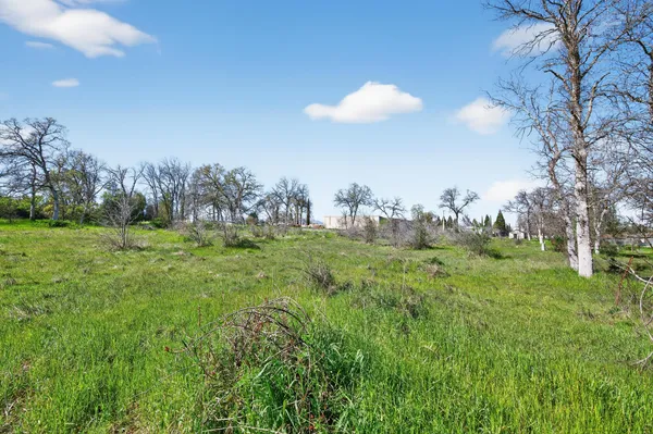 $400,000 | 2681 Hartnell Avenue, Redding, CA 96002