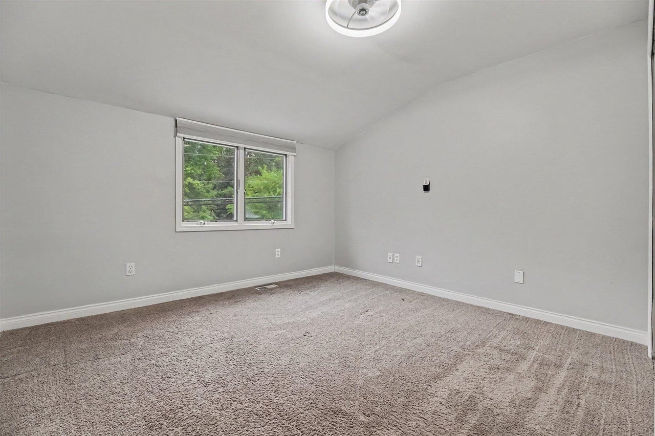 558 Clarkston Road Lake Orion, MI 48362 - Photo 21 of 34 Gallery Image 21