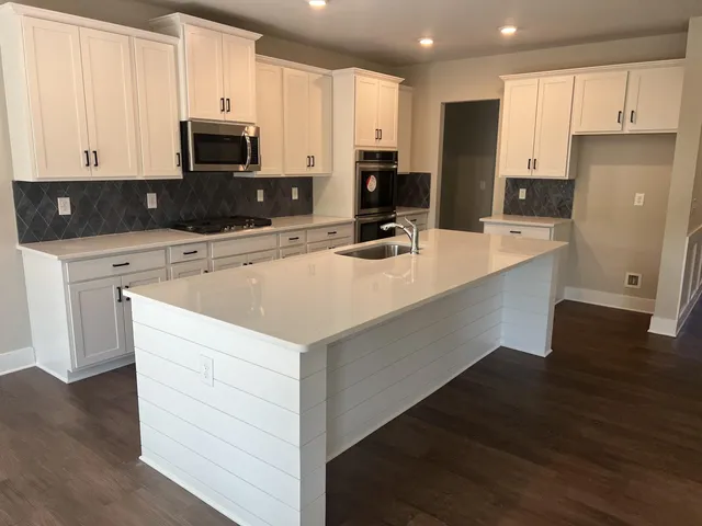 $689,900 | 1608 Firelight Way, Unit 51, Ooltewah, TN 37363