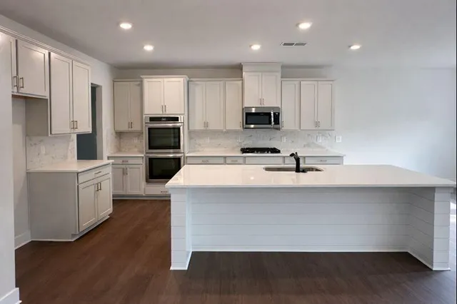 $689,900 | 1608 Firelight Way, Unit 51, Ooltewah, TN 37363