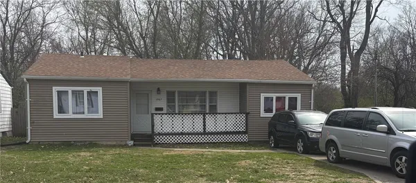 $1,000,000 | 1987 East Cantrell Street, Decatur, IL 62521