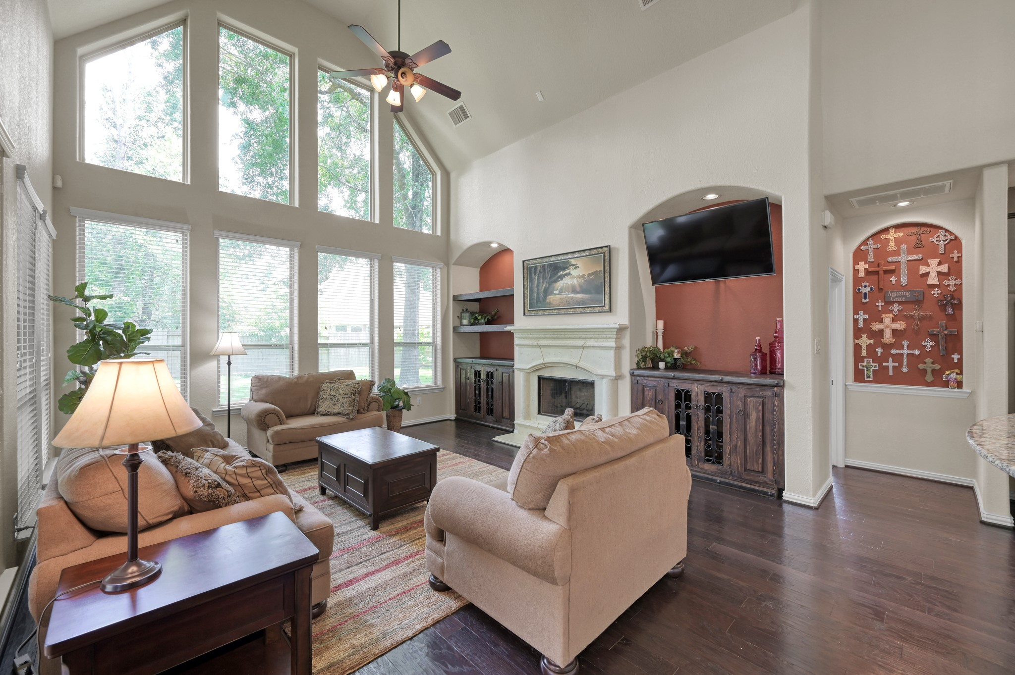 2033 Brodie Lane Conroe, TX 77301 - Photo 9 of 42