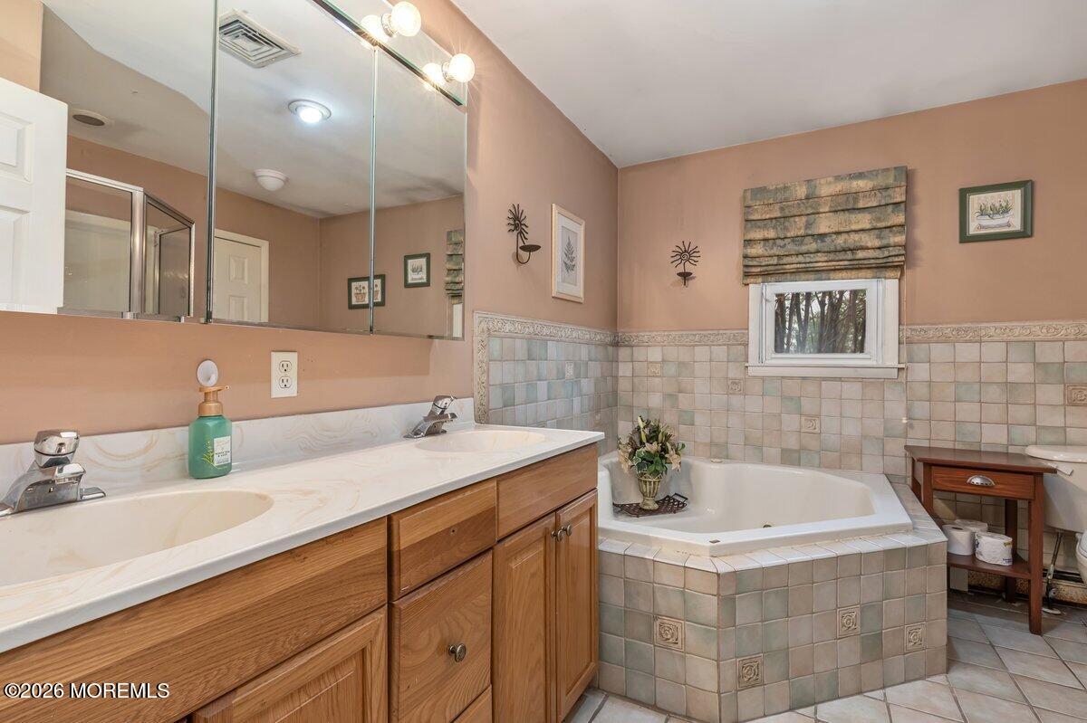 39 Wooley Street Matawan, NJ 07747 - Photo 19 of 39 Full Bath