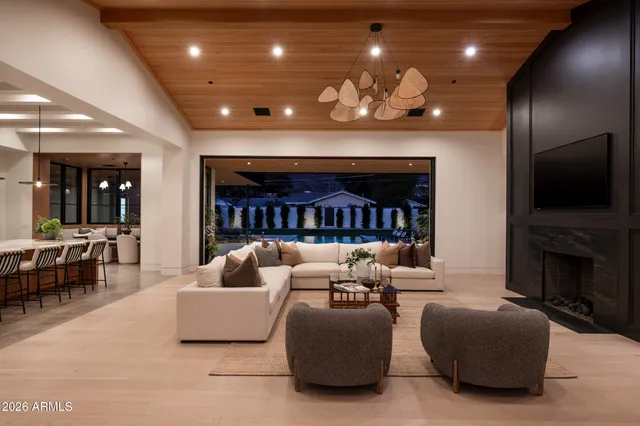 $9,950,000 | 4864 East Lafayette Boulevard, Phoenix, AZ 85018