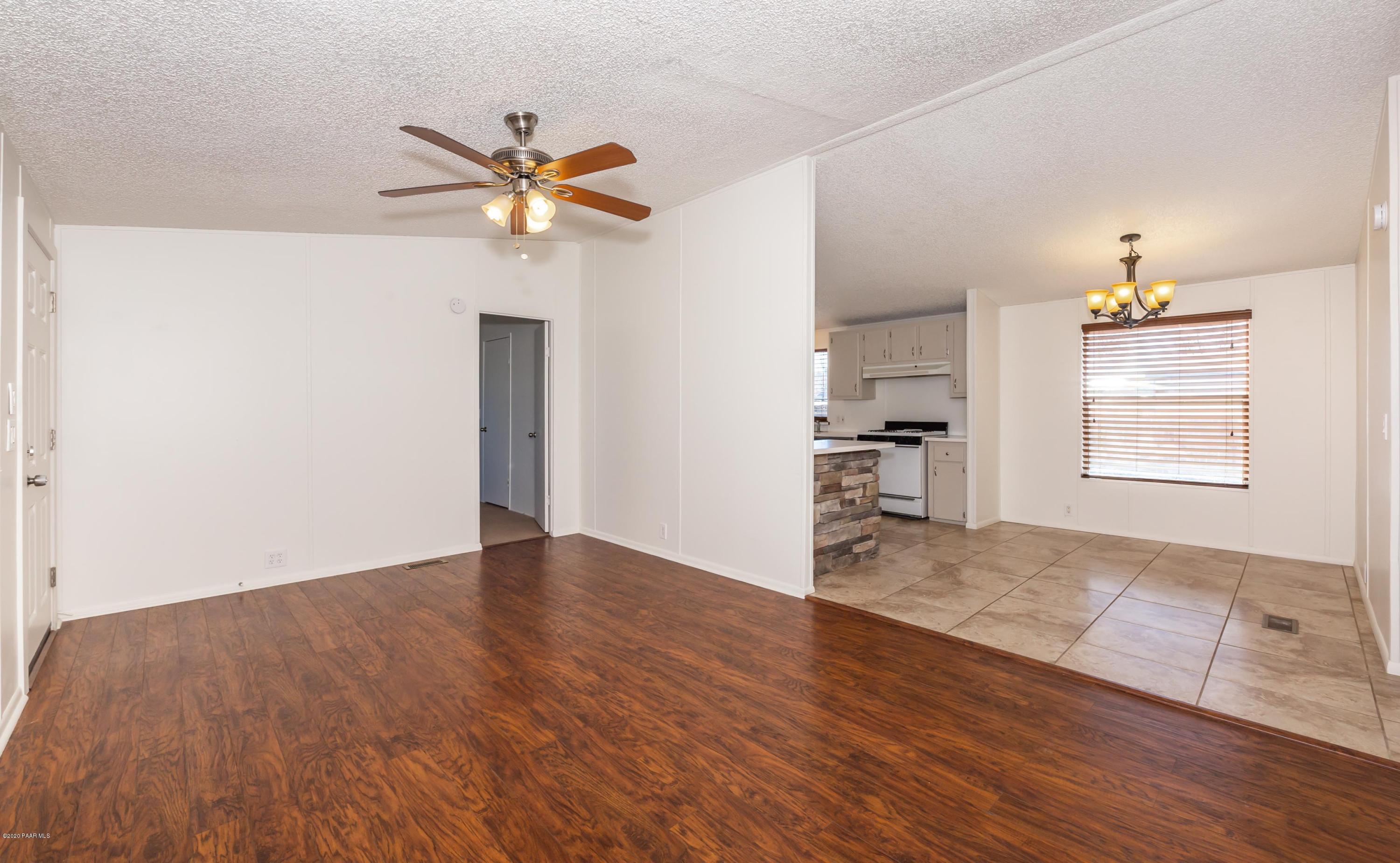1825 Fox Road Chino Valley, AZ 86323 - Photo 4 of 16 Living Room