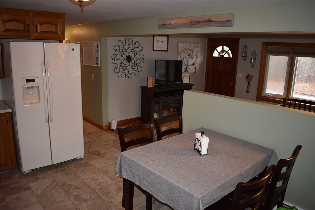 93 Ashaway Road Hopkinton, RI 02804 - Photo 7 of 17