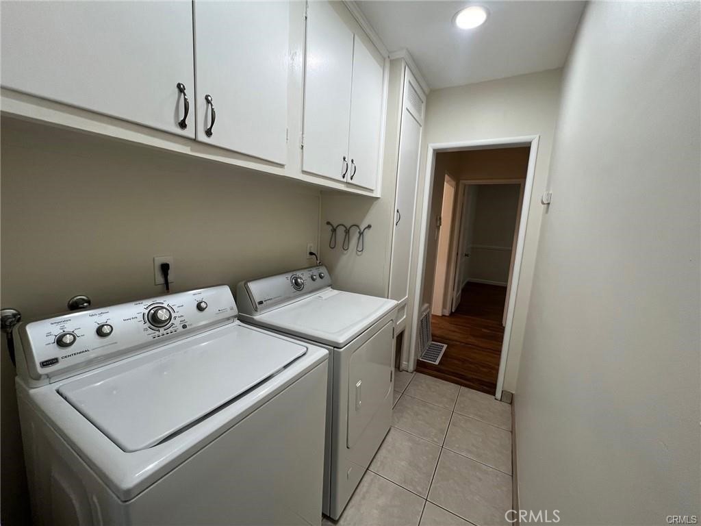 8400 Fordham Road Westchester, CA 90045 - Photo 19 of 25 a utility room with dryer and washer