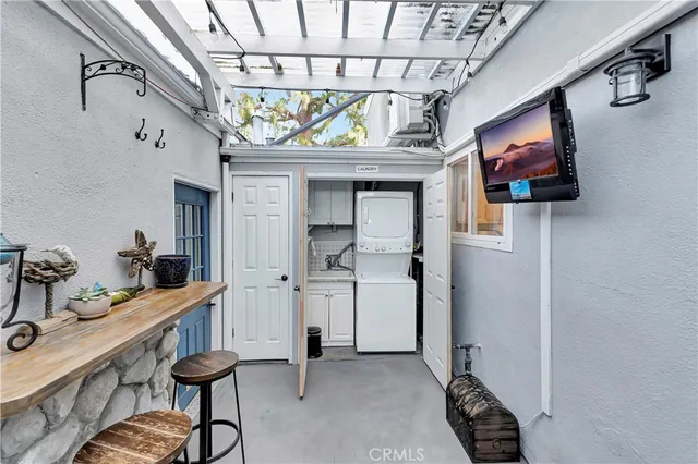 $849,000 | 107 Yorktown Lane, Costa Mesa, CA 92626