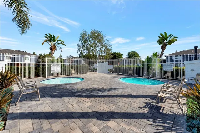 $849,000 | 107 Yorktown Lane, Costa Mesa, CA 92626