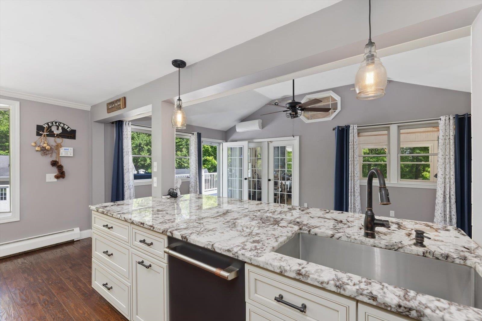 407 Middle Winchendon Road Rindge, NH 03461 - Photo 4 of 47