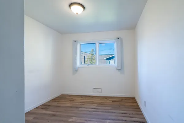 $219,000 | 1058 5th Street Southwest, Valley City, ND 58072