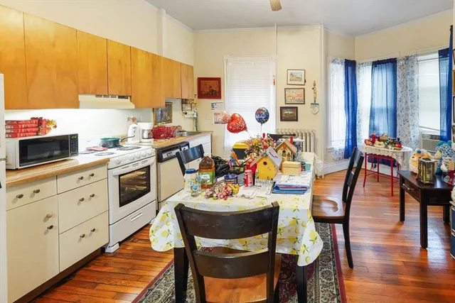 $724,995 | 393 Pleasant Street, New Bedford, MA 02740