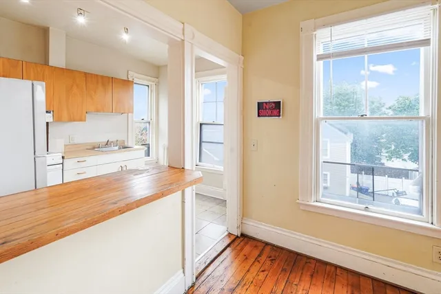 $724,995 | 393 Pleasant Street, New Bedford, MA 02740