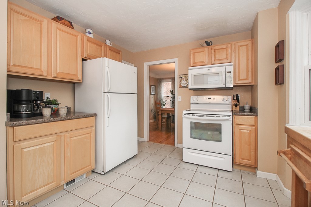 4178 Bushnell Road University Heights, OH 44118 - Photo 25 of 30
