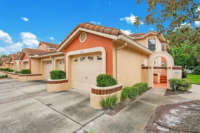 $329,999 | 7667 Sugar Bend Drive, Unit 7667, Orlando, FL 32819