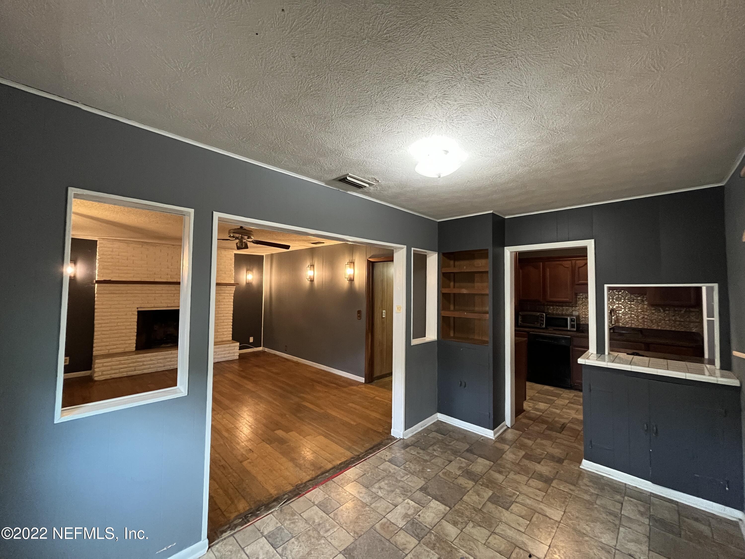 4752 Myrtlewood Road Jacksonville, FL 32210 - Photo 6 of 18