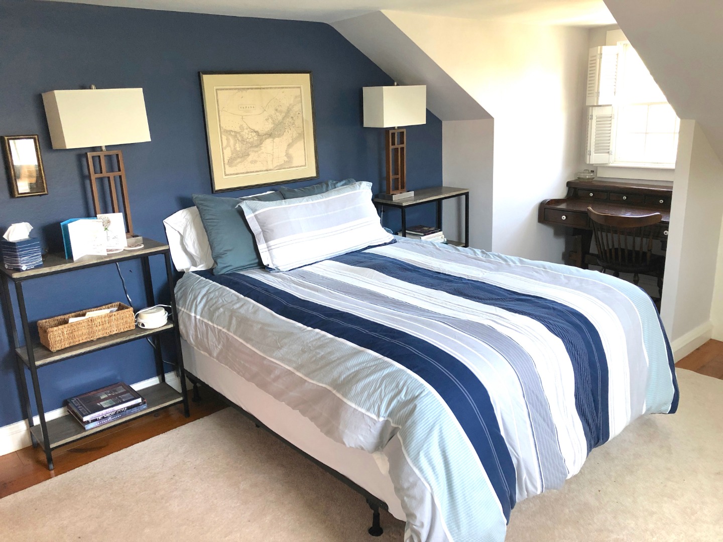 12 Atwood Circle Edgartown, MA 02539 - Photo 7 of 16 a bedroom with bed and window