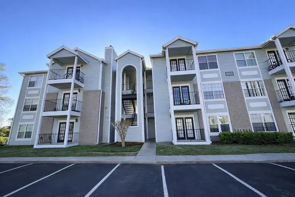 $1,295 | 2550 North Alafaya Trail, Unit 10206, Orlando, FL 32826