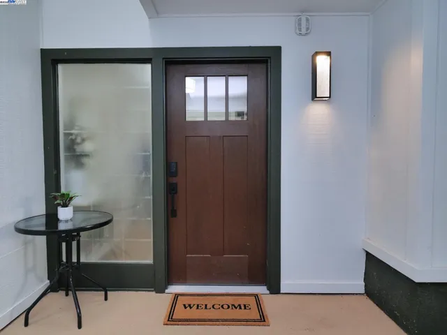 $645,000 | 1732 Oakmont Drive, Unit 8, Walnut Creek, CA 94595