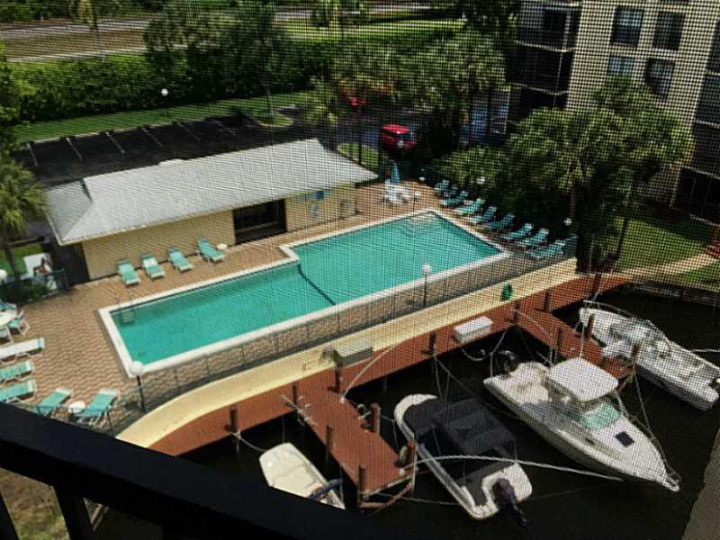 21 Royal Palm Way, Unit 21604 Boca Raton, FL 33432 - Photo 17 of 26 Exterior Front