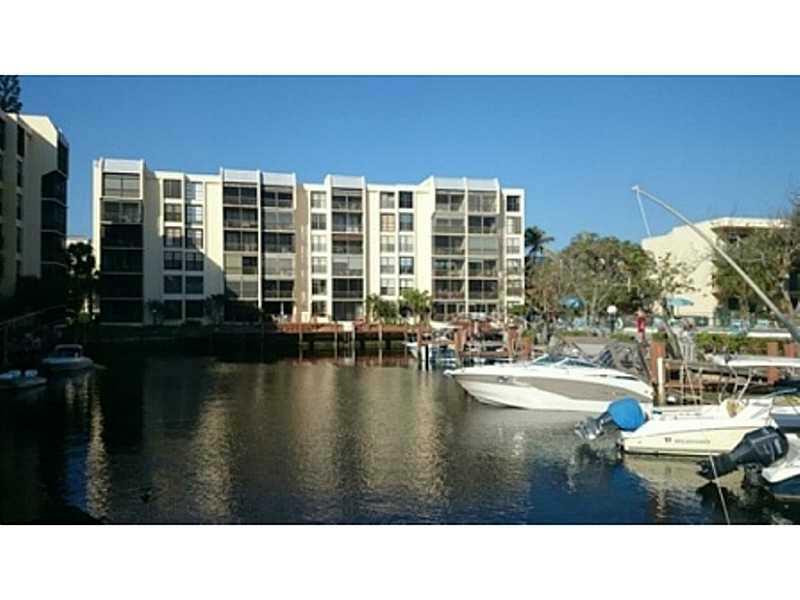 21 Royal Palm Way, Unit 21604 Boca Raton, FL 33432 - Photo 19 of 26 Exterior Front