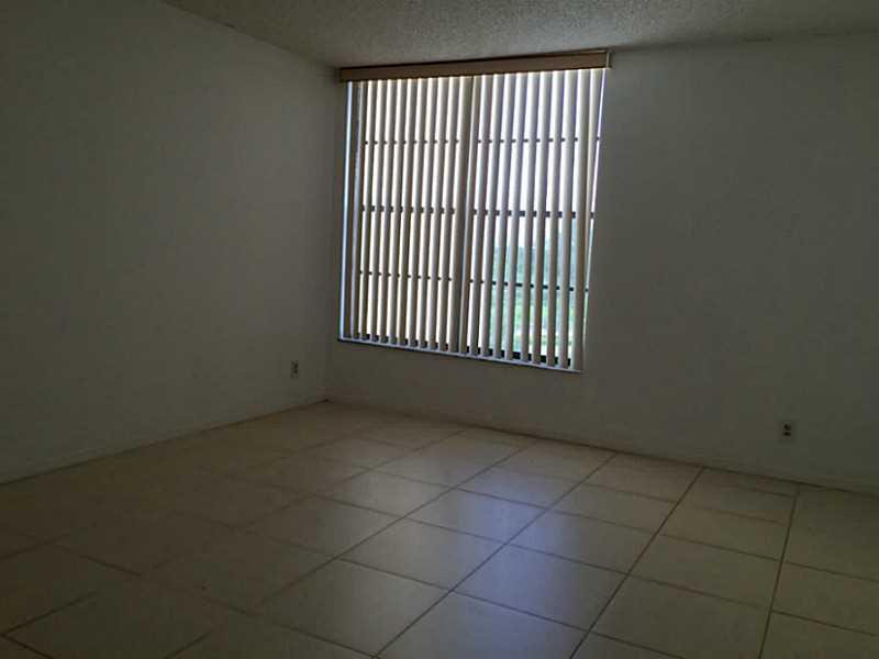 21 Royal Palm Way, Unit 21604 Boca Raton, FL 33432 - Photo 4 of 26 Bedroom
