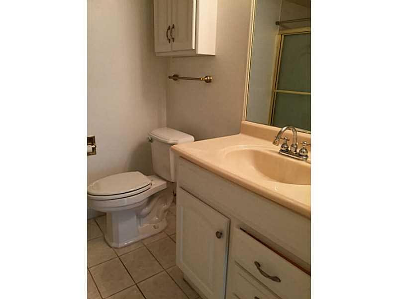 21 Royal Palm Way, Unit 21604 Boca Raton, FL 33432 - Photo 10 of 26 Bathroom Master