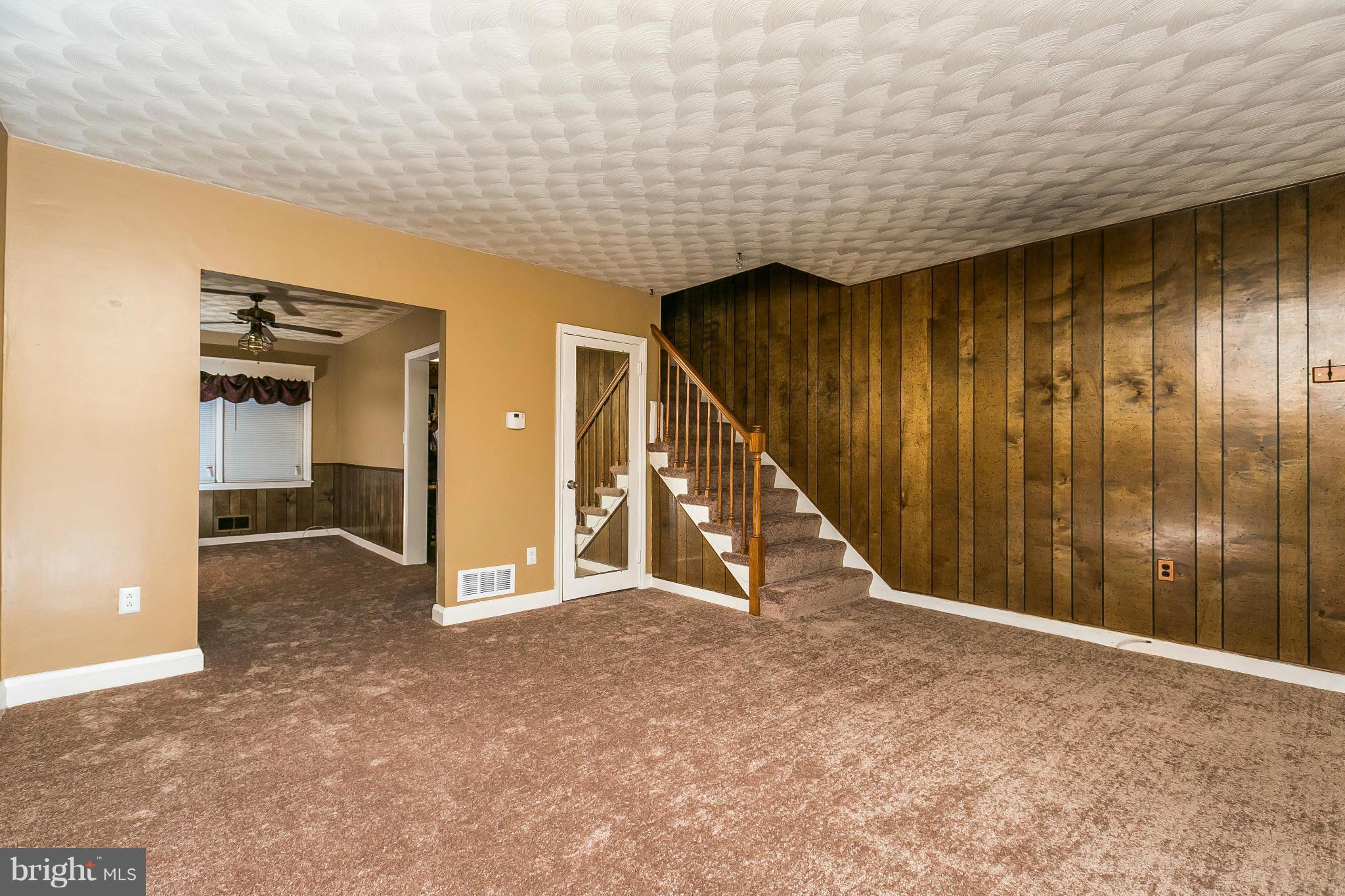 2129 Firethorn Road Baltimore, MD 21220 - Photo 5 of 30 Living Room