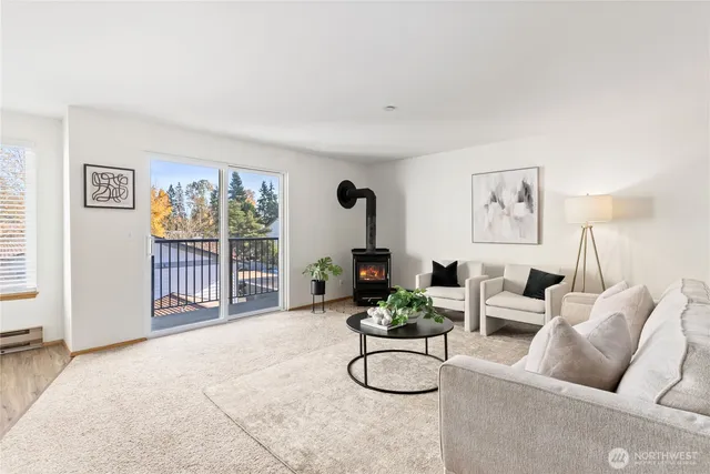 $272,000 | 11424 Southeast 257th Place, Unit F307, Kent, WA 98030