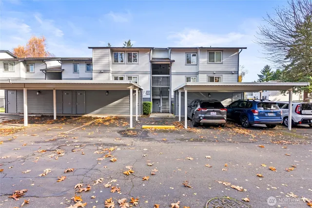 $272,000 | 11424 Southeast 257th Place, Unit F307, Kent, WA 98030